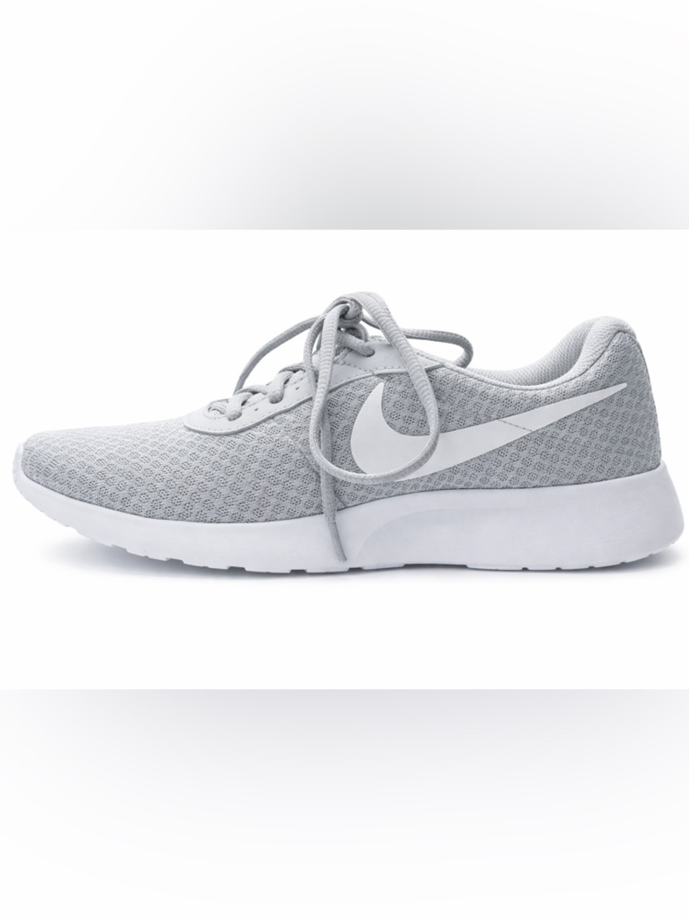 Nike Tanjun Gray Sneakers Women’s 8.5 Lightweight Running Shoes - Picture 3 of 8